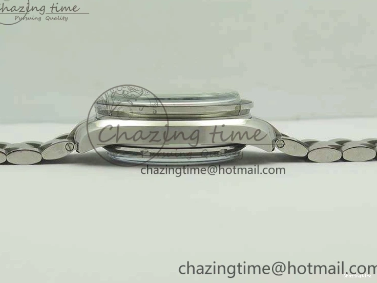 0317 TechFriendly SpeedMaster MoonWatch SS OMF 1:1 Best Edition Black Red Dial On SS Bracelet A9300 V 8092